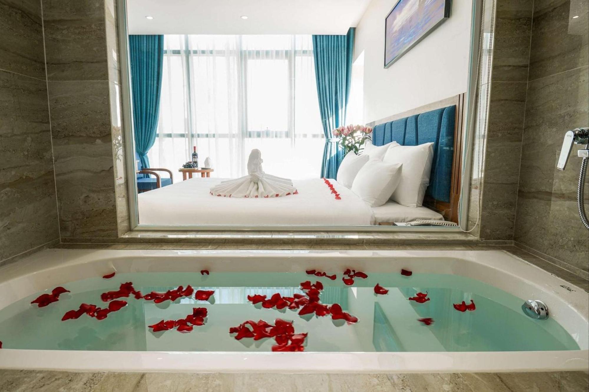 Ruby Star Da Nang Hotel Екстериор снимка